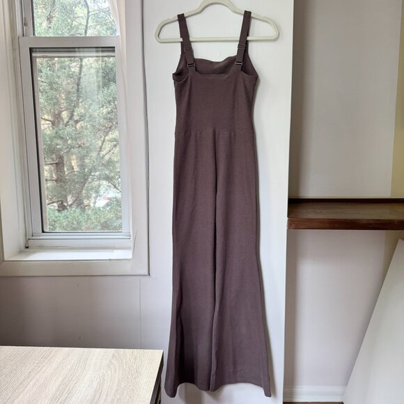 New Beyond Yoga Spacedye Hit The Scene Flare Jumpsuit Truffle Heather Small - Picture 9 of 9
